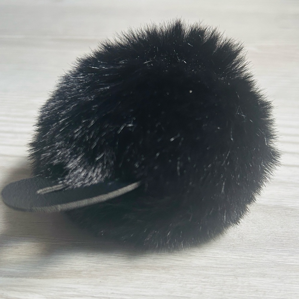 🐈‍⬛ Plush Kitty Cat Charm Keychain Faux Rabbit Fur Black NWT - Picture 8 of 9